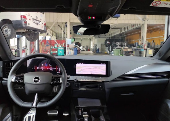 Vehicle image 8 Vehicle image 8