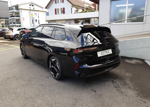 Vehicle image 3 Vehicle image 3