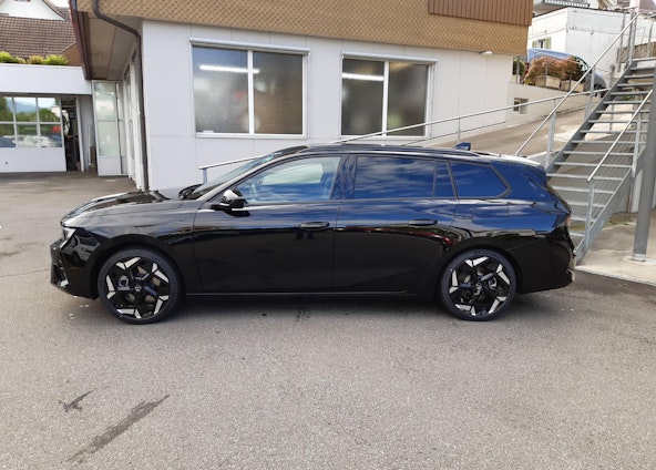 Vehicle image 2 Vehicle image 2