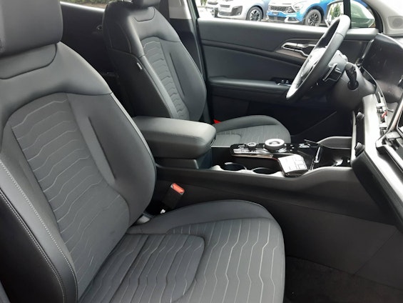 Vehicle image 6 Vehicle image 6