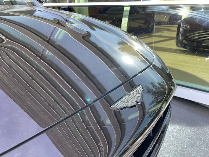 Vehicle image ASTON MARTIN DBX