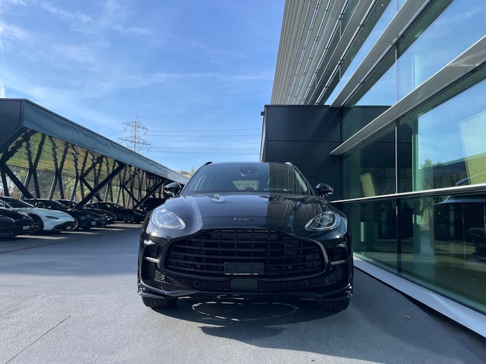 Vehicle image ASTON MARTIN DBX