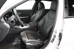 Vehicle image BMW 320d xDrive Touring