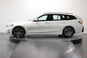 BMW 320d xDrive Touring