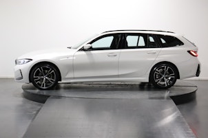 Vehicle image BMW 320d xDrive Touring