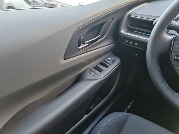 Toyota Prius 2.0 Plug-In-Hybrid Trend