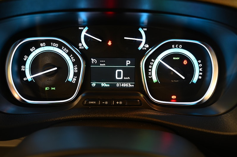 Vehicle image PEUGEOT EXPERT