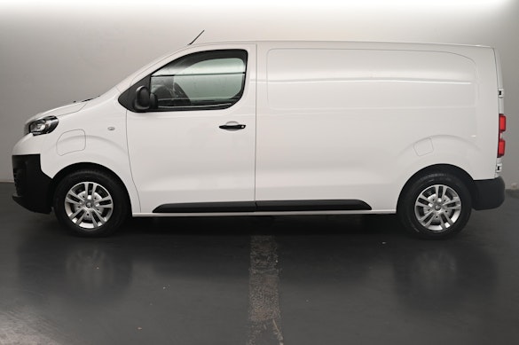 PEUGEOT e-Expert Kaw. Standard 75 kWh Premium 2