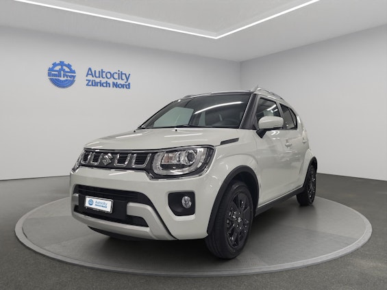 First vehicle image