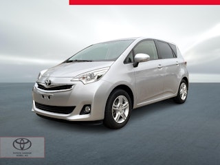 Vehicle image TOYOTA VERSO-S