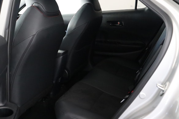 TOYOTA C-HR 2.0 HEV GR Sport Premiere 4x4 3
