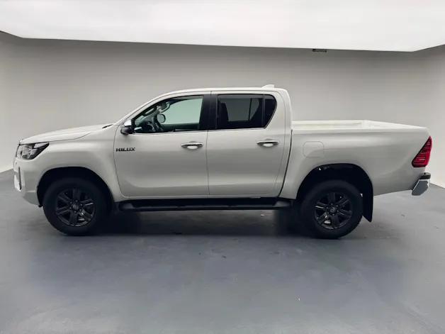 Toyota Hilux Double Cab.-Pick-up 2.8 D-4D 204 Style MHEV
