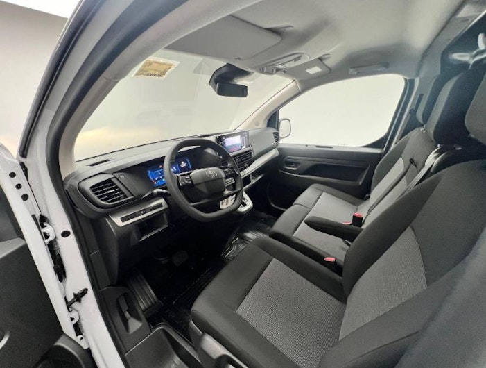 Vehicle image TOYOTA PROACE