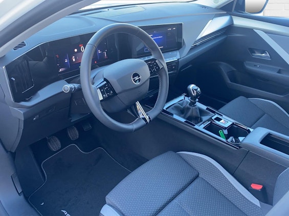 Vehicle image 5 Vehicle image 5