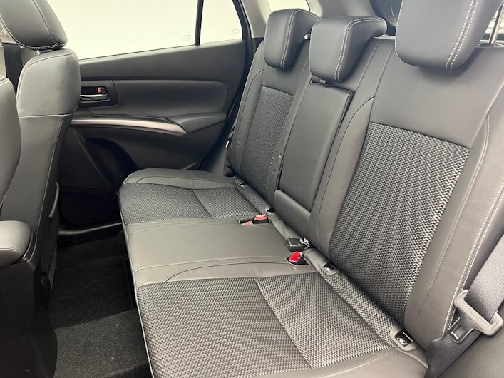 Vehicle image SUZUKI S-CROSS