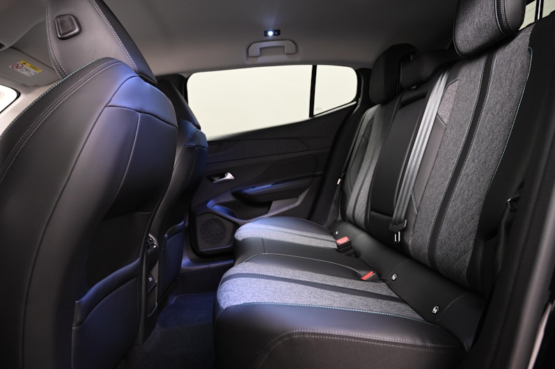 Vehicle image PEUGEOT 408