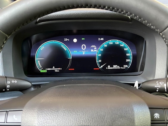 Vehicle image 19 Vehicle image 19