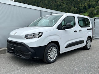 Vehicle image TOYOTA PROACE CITY VERSO