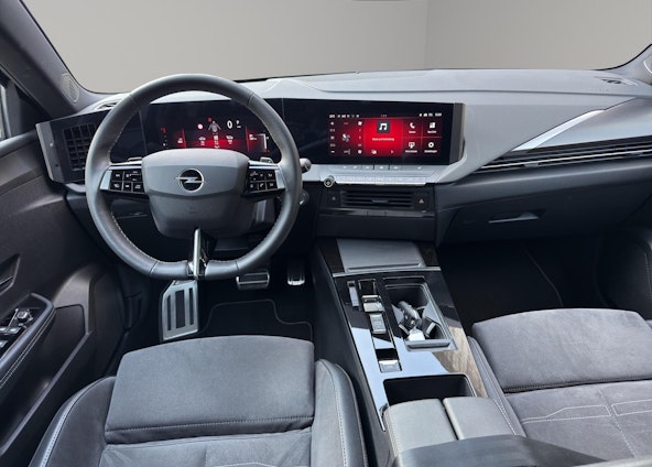 Vehicle image 3 Vehicle image 3