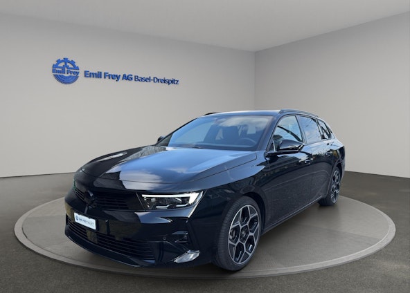 First vehicle image First vehicle image