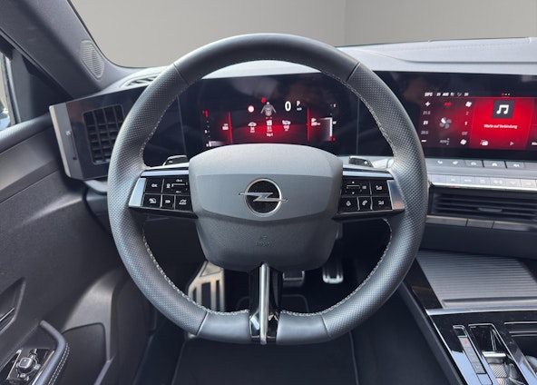 Vehicle image 4 Vehicle image 4