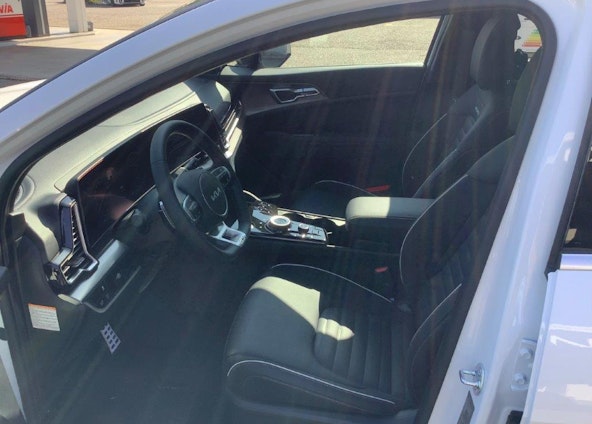 Vehicle image 10 Vehicle image 10