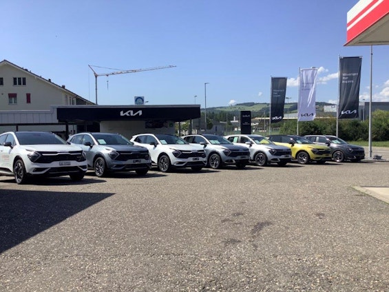 Vehicle image 11 Vehicle image 11