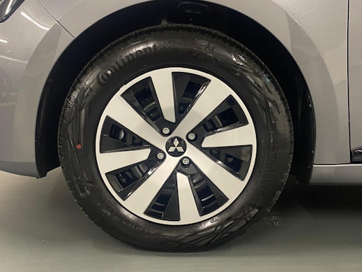 MITSUBISHI Colt 1.6 HEV Invite 3