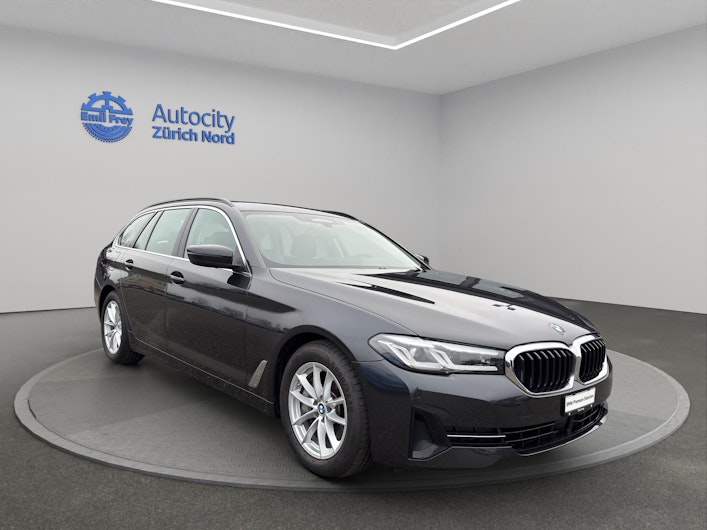 Vehicle image BMW 5 SERIES