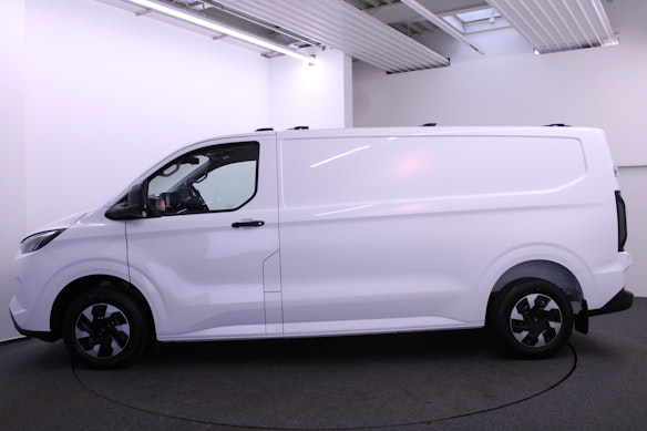 FORD E-Transit C Van 320 L1 Trend 1