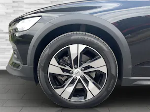 Volvo V60 Cross Country 2.0 B4 AWD