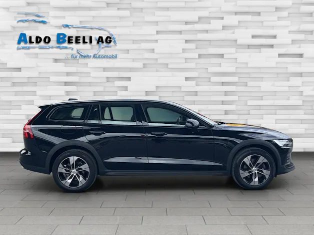 Volvo V60 Cross Country 2.0 B4 AWD