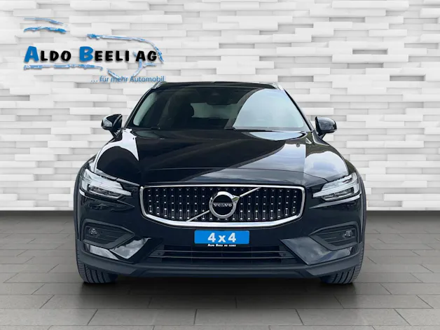 Volvo V60 Cross Country 2.0 B4 AWD