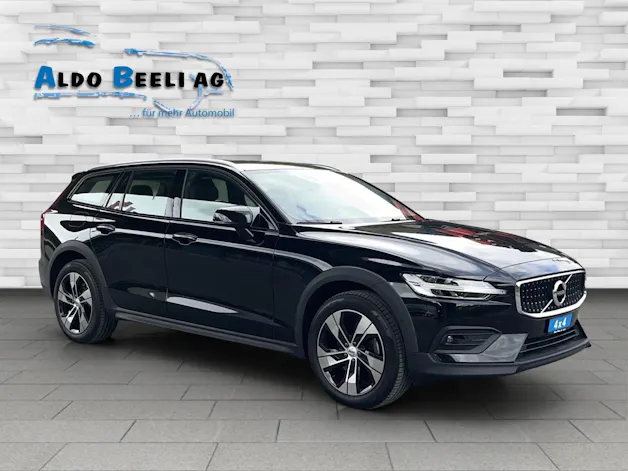 Volvo V60 Cross Country 2.0 B4 AWD