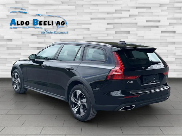 Volvo V60 Cross Country 2.0 B4 AWD