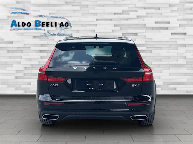 Volvo V60 Cross Country 2.0 B4 AWD