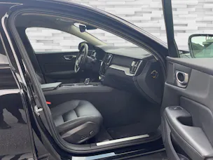 Volvo V60 Cross Country 2.0 B4 AWD