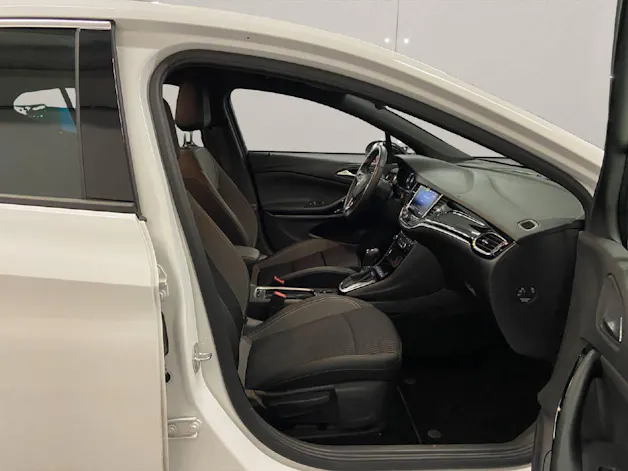 Opel Astra 1.4 T Elegance S/S