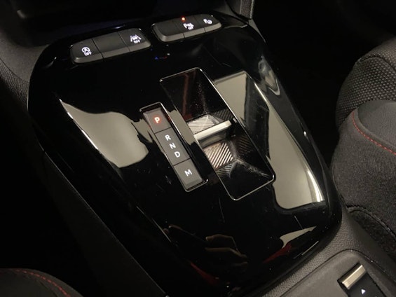 Vehicle image 8 Vehicle image 8