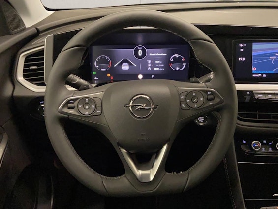 Vehicle image 6 Vehicle image 6