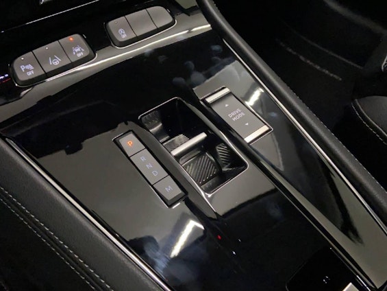 Vehicle image 8 Vehicle image 8