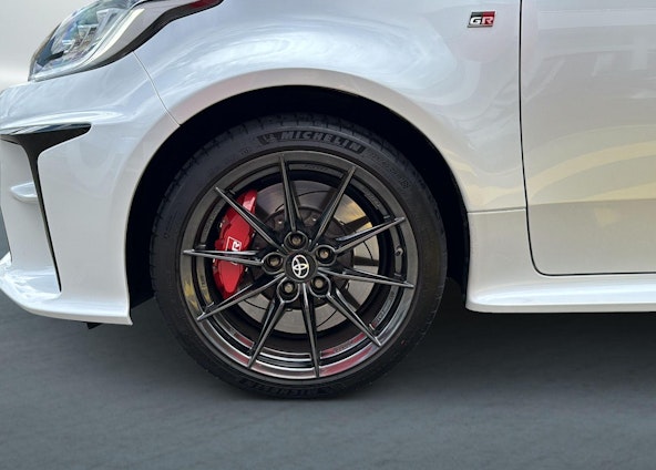 Vehicle image 9 Vehicle image 9