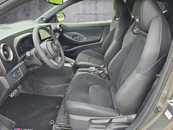 Vehicle image 2 Vehicle image 2