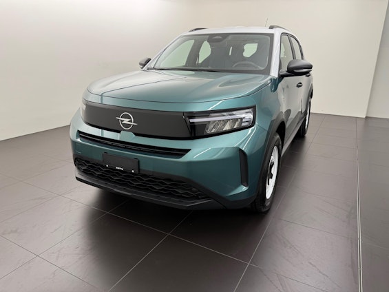 First vehicle image