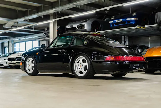 Porsche 911 Carrera 2 Coupé