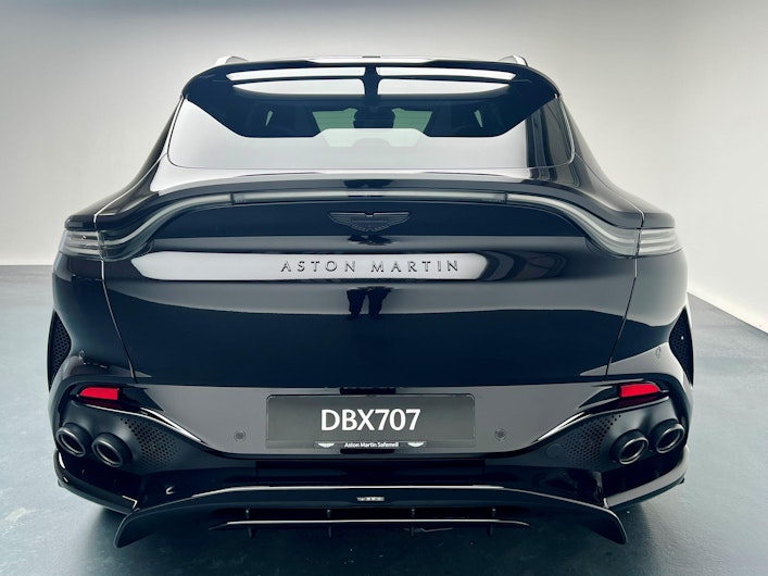 Vehicle image ASTON MARTIN DBX