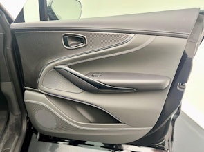 Vehicle image ASTON MARTIN DBX 707 4.0 V8 Bi-Turbo