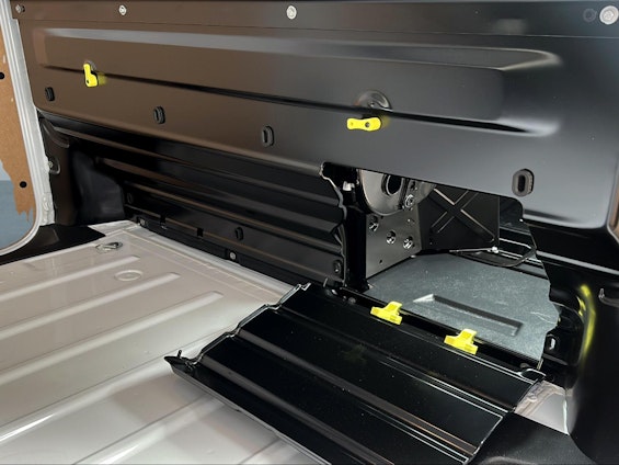 Vehicle image 17 Vehicle image 17