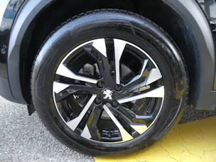Peugeot 2008 1.2 PureTech 130 GT EAT8