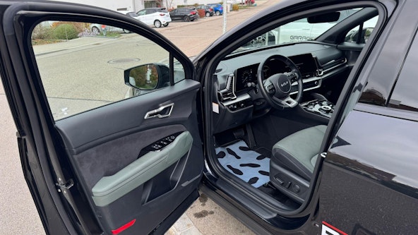 Vehicle image 7 Vehicle image 7